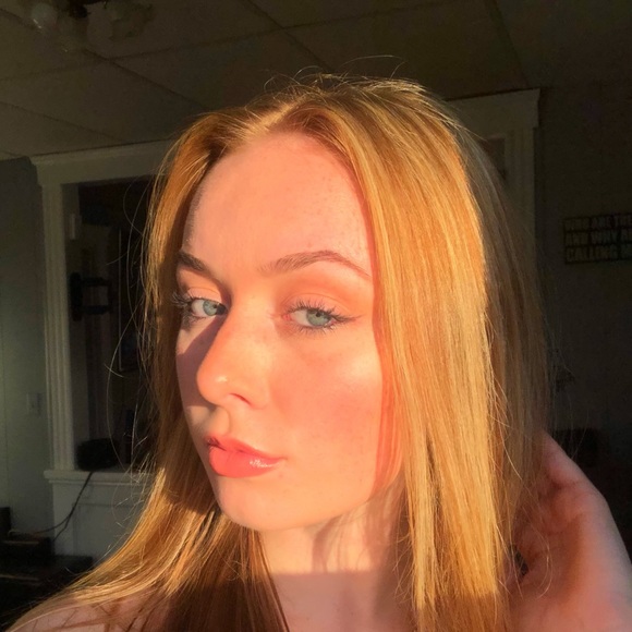 kayla_bensonn